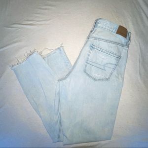 Light Wash Mom Jeans